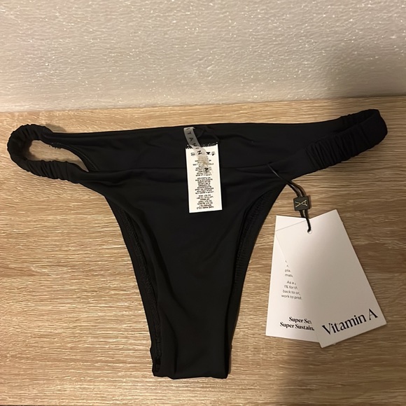 🖤 2/$125 - VITAMIN A LENNON BOTTOM BLACK - Picture 3 of 7